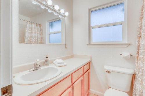 Seventh Street Select image 10