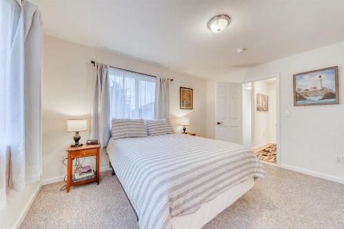 Seventh Street Select image 11