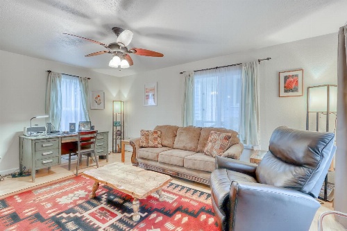 Seventh Street Select image 2