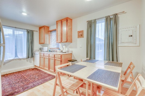 Seventh Street Select image 3
