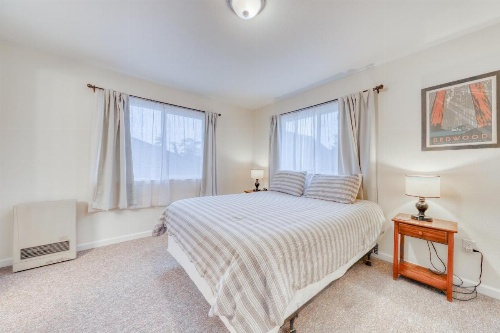 Seventh Street Select image 7