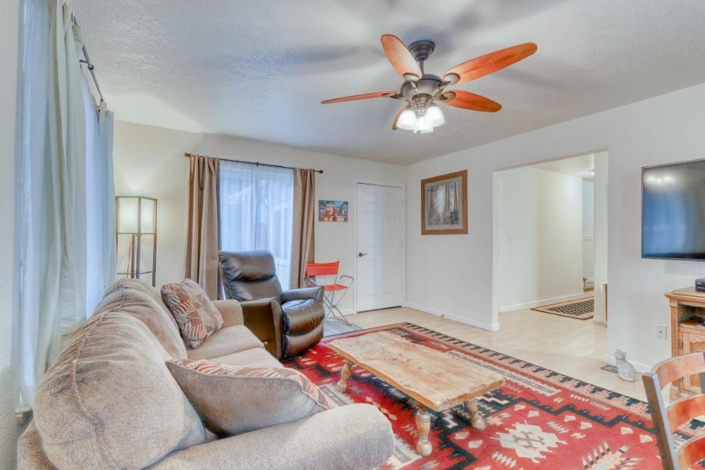 Seventh Street Select